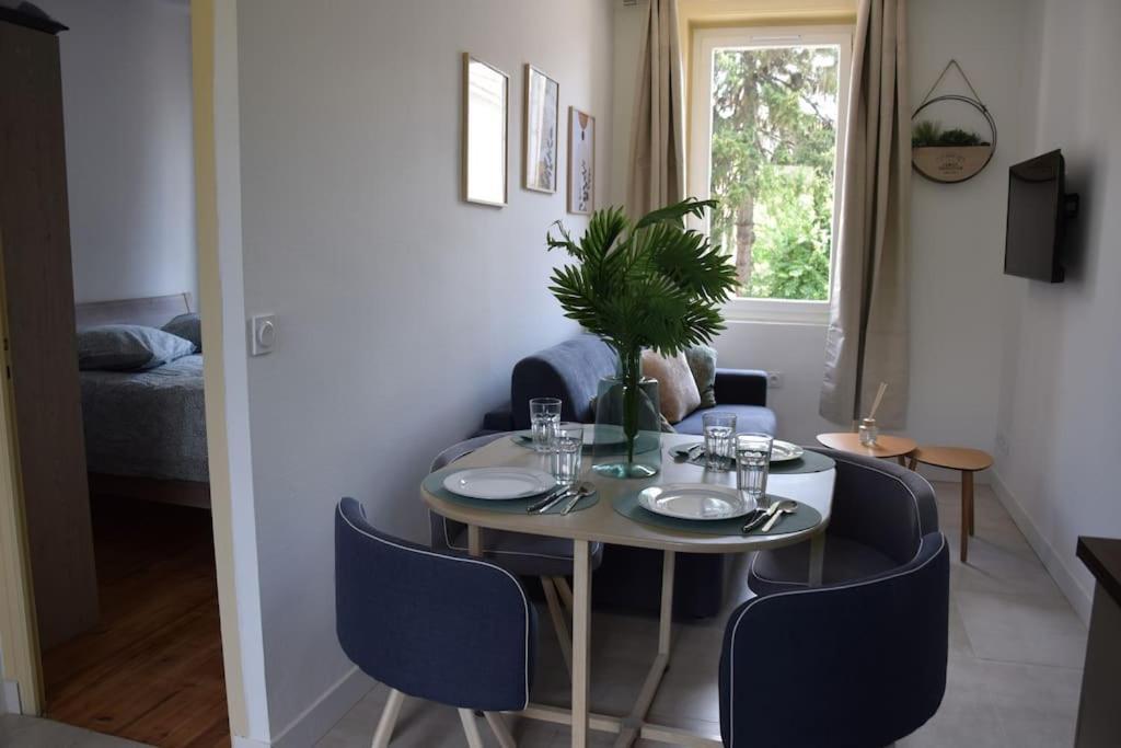 Elegant T2 A Bron, Tramway A 2Min, Box Parking, 4Personnes公寓 外观 照片