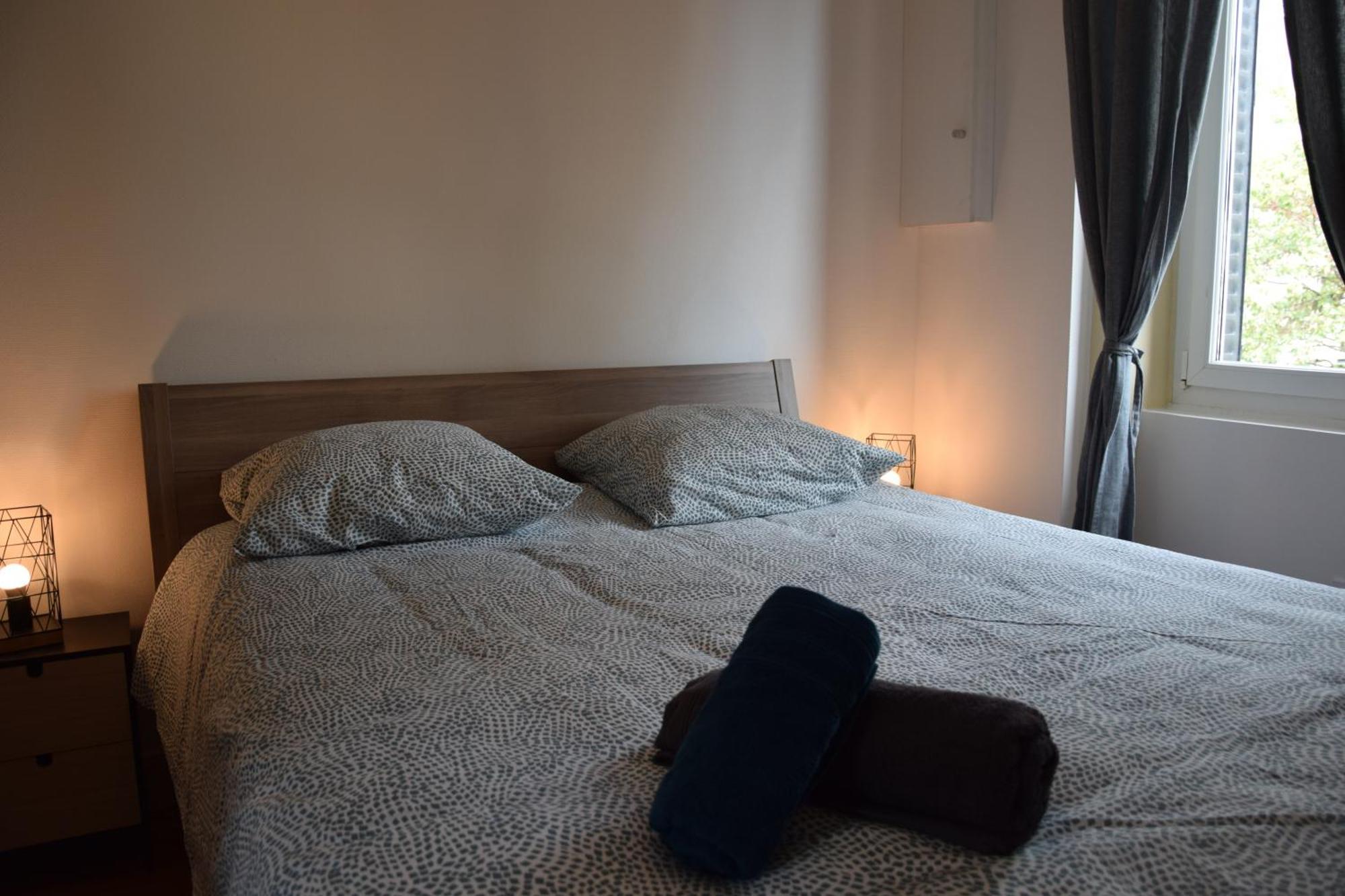 Elegant T2 A Bron, Tramway A 2Min, Box Parking, 4Personnes公寓 外观 照片